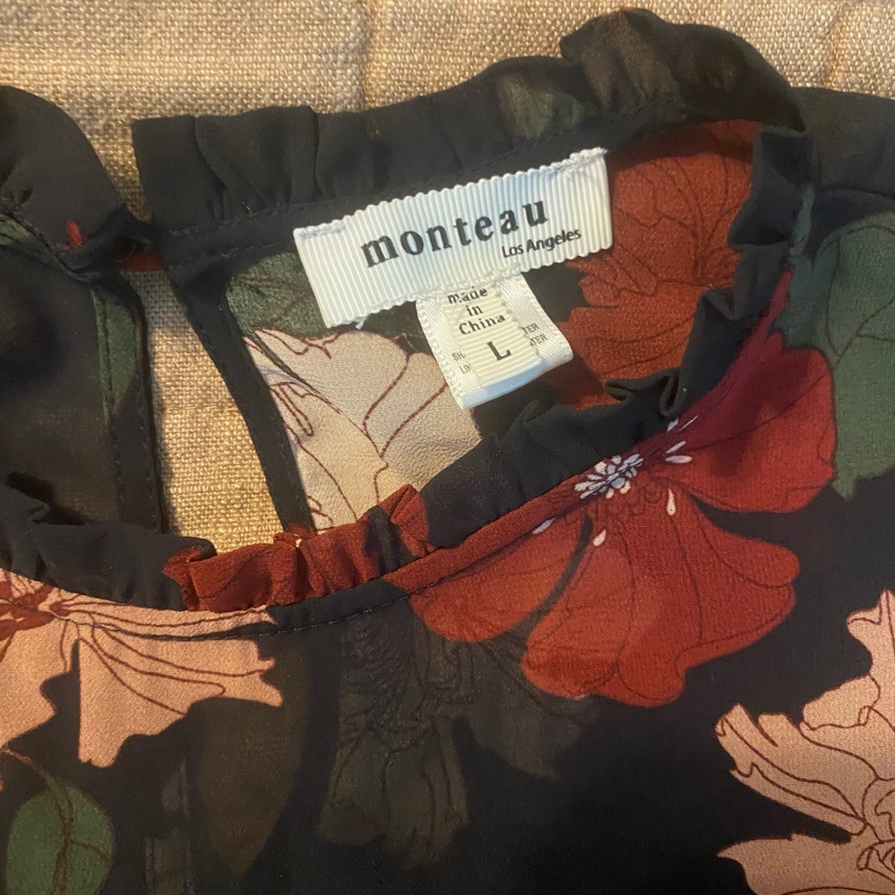 Monteau Black Floral Blouse - Picture 2 of 2